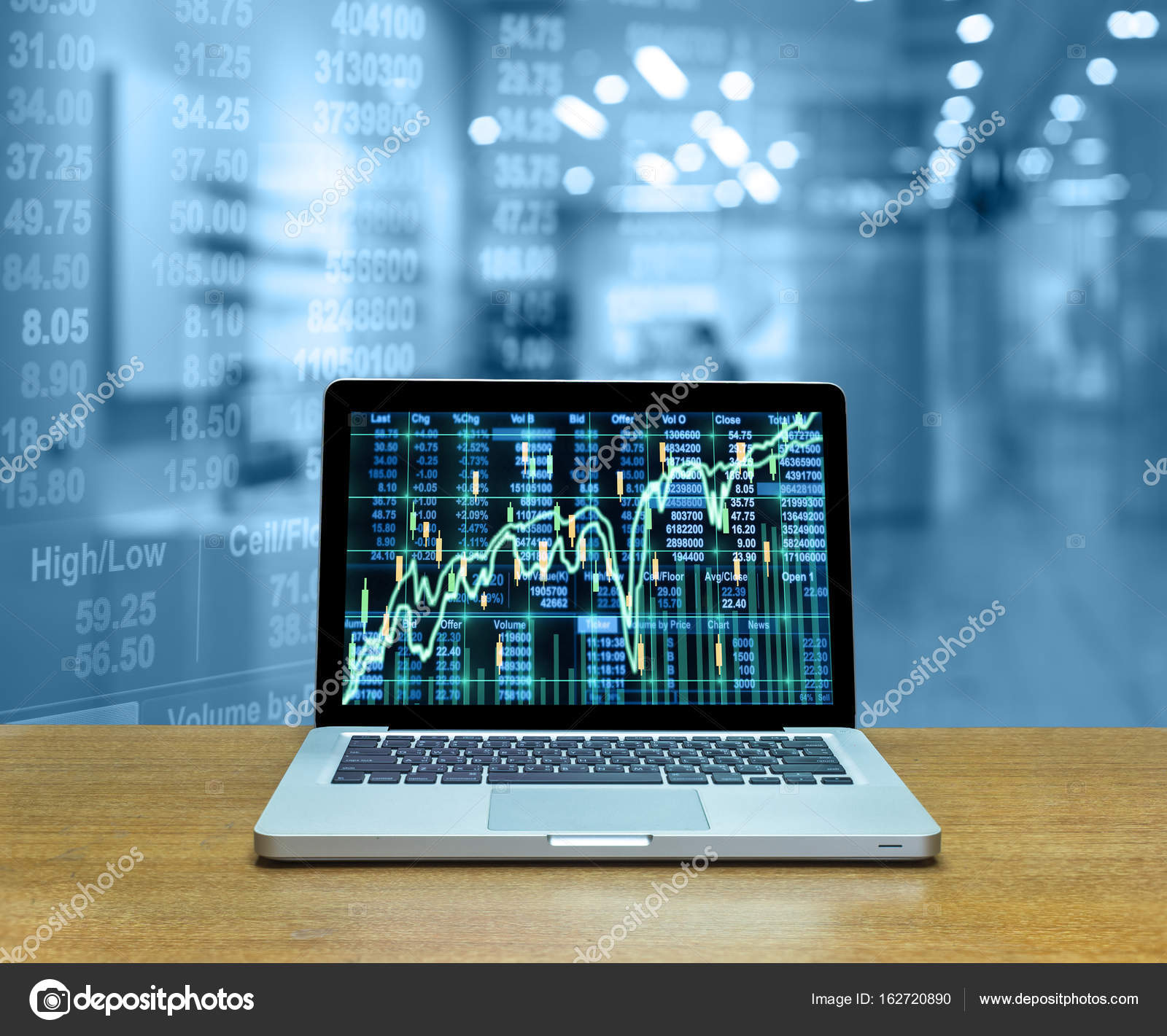 Trade In Laptop Laptop With Schedule Exchange Trade Royalty Free