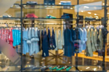 Bulanık giyim mağazası