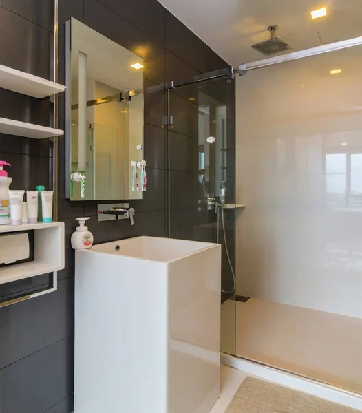 Luxury Interior bathroom — Stock Photo, Image