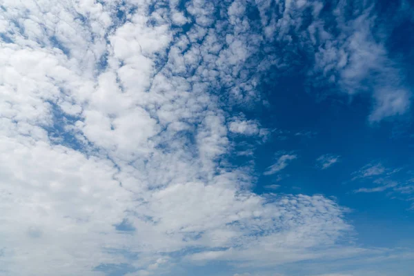 Clouds over the  sky background — Stock Photo, Image