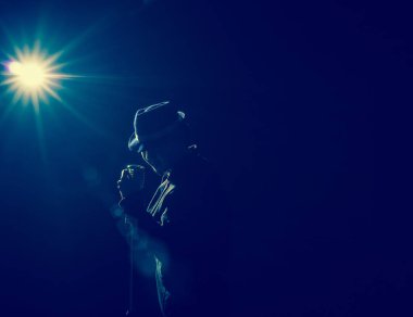 Asya müzisyen şarkı şarkı