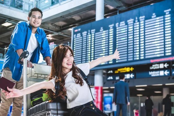 Asian couple travelers