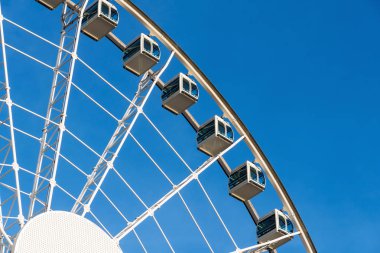 Dönme dolap üzerinde bulanıklık gökyüzü parçası portre