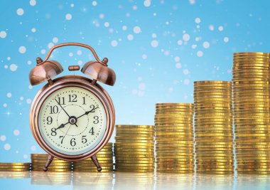 altın sikke yığını vintage saatiyle chrismas arka plan, yatırım ve finansal kavramı soyut resmi için adım.