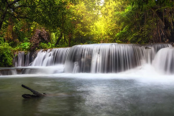 Vackra Vattenfall Skogen Huay Mae Khamin Vattenfall Kanchanaburi Provinsen Thailand — Stockfoto