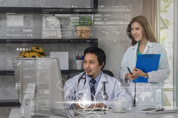 Couple Asian Doctors Working Colleague Which Using Technology Computer Technology — Stock Photo, Image