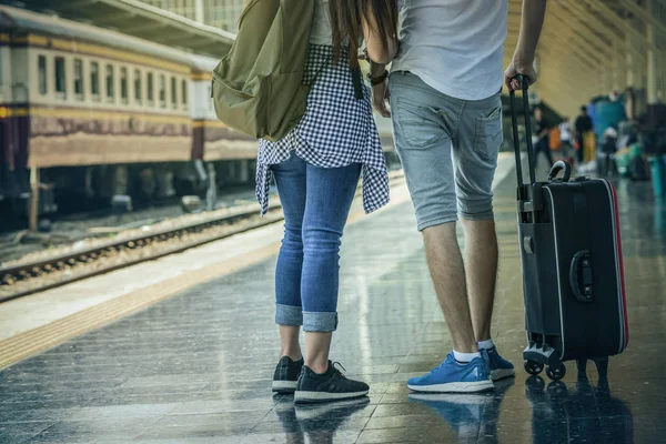 Closeup Back Side Multiethnic Travellers Looking Destination Train Station Travel — Stock Photo, Image