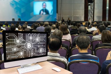 Fintech bağlantı ve bitcoins üzerinden borsa exchange üzerinde katılımcı ile seminer odası soyut bulanık fotoğraf arka plan, iş ve eğitim kavramı gösterilen ayarla
