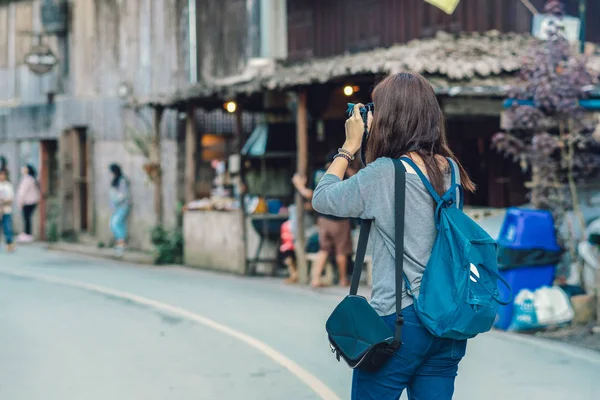 Backside Asian Traveler Taking Photo Mae Kam Pong Village Chiang — стоковое фото