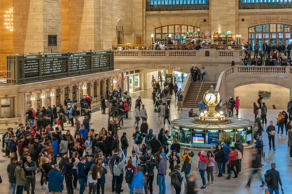 2019年3月 2019年3月29日 未确定的乘客和游客参观大中央车站 纽约市曼哈顿中城 商业和运输概念 — 图库照片