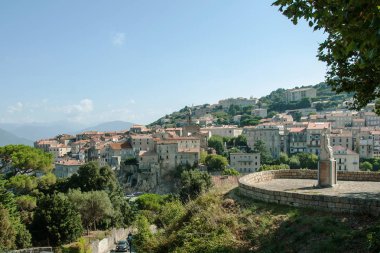 Korsika Adası, Fransa üzerinde Sartene kasabanın görünümünü