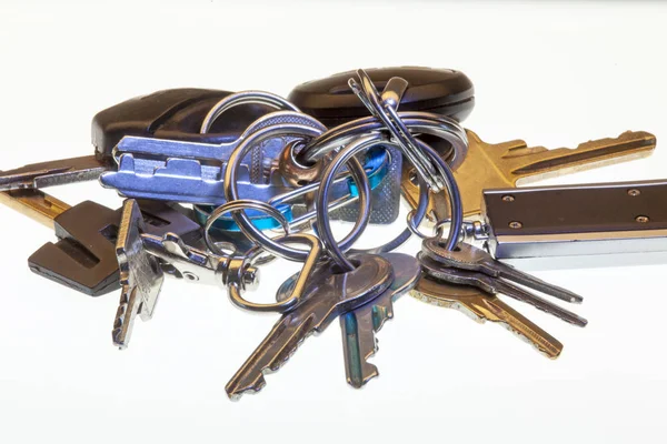 Bunch of keys on a pile — Stock Photo, Image