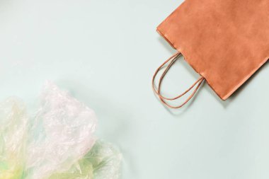 Naylon torba, doğal olarak tekrar kullanılabilir poşet, düz yatak. Sıfır kayıp. Plastiksiz ürünler. Yeniden kullan, azalt, reddet.