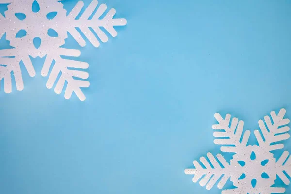 Зимовий фон зі сніжинками — стокове фото