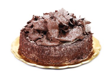 Beyaz arka planda izole edilmiş çikolatalı pasta
