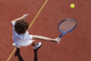 bir maç oyun sırasında gürültü ile tenis oyuncusu