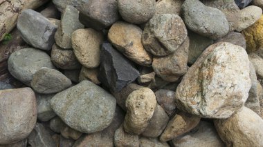 Madencilik kayaları, çeşitli madencilik ürünlerine dönüştürülebilen bir madencilik ürünü.