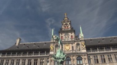Brabo heykel çeşme Antwerp