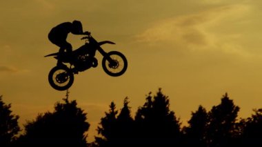 Motocross rider sürme fmx motosiklet