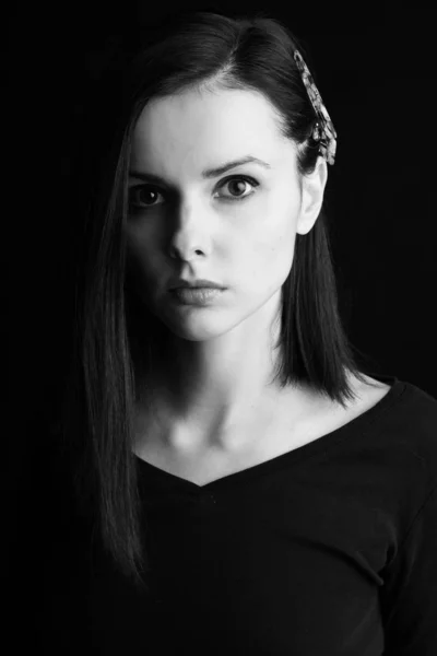 Krásná Mladá Dívka Černobílý Portrét Studio Černé Pozadí — Stock fotografie