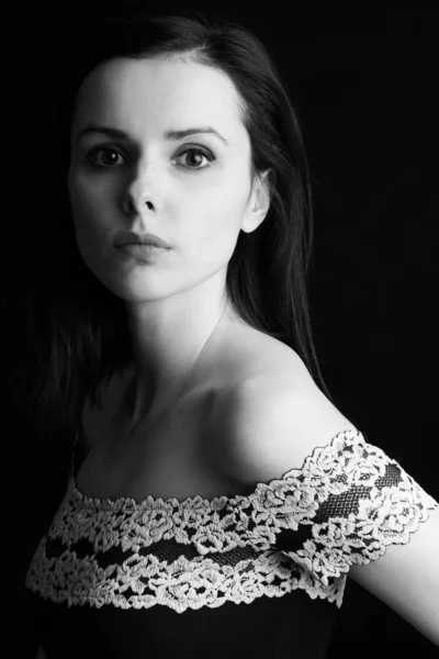 Mooi Jong Meisje Zwart Wit Portret Studio Zwarte Achtergrond — Stockfoto