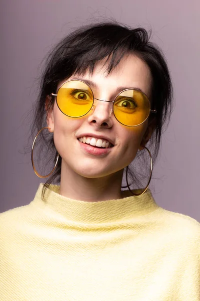 Beautiful Girl Yellow Glasses Yellow Sweater — 스톡 사진