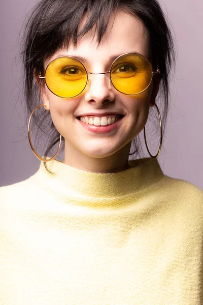 Beautiful Girl Yellow Glasses Yellow Sweater — 스톡 사진