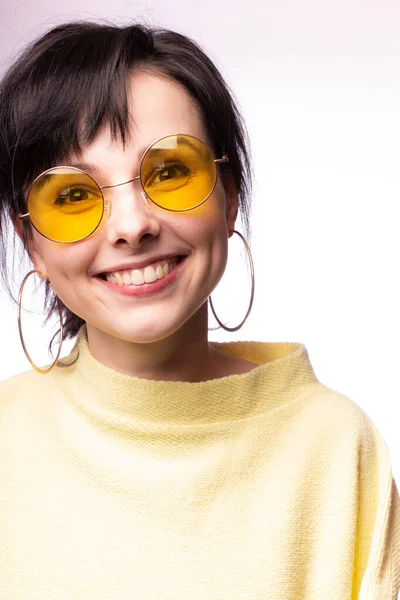 Beautiful Girl Yellow Glasses Yellow Sweater — 스톡 사진