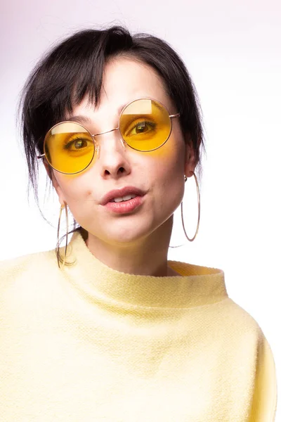 Beautiful Girl Yellow Glasses Yellow Sweater — 스톡 사진