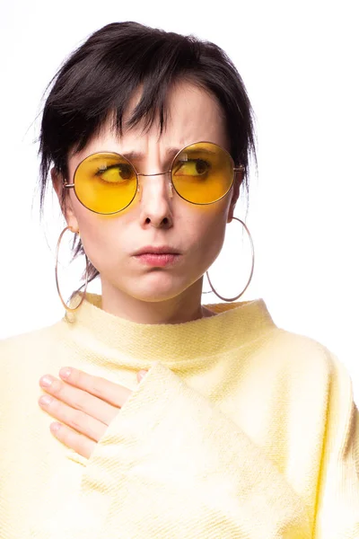 Beautiful Girl Yellow Glasses Yellow Sweater — 스톡 사진