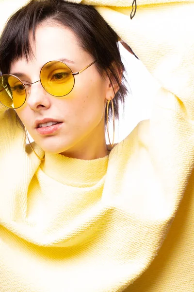 Beautiful Girl Yellow Glasses Yellow Sweater — 스톡 사진