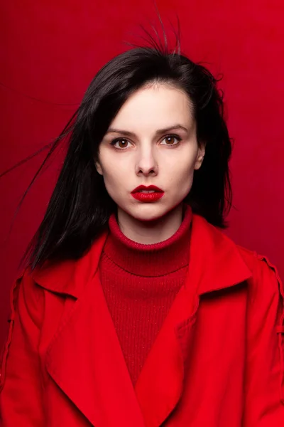Gyönyörű Fiatal Lány Piros — Stock Fotó