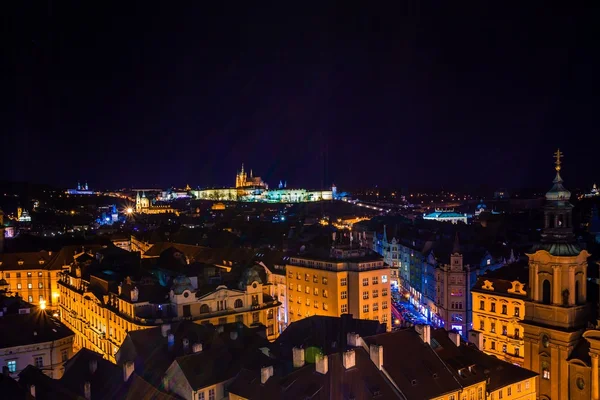 Blick auf die Dächer der Prager Altstadt, tschechisch republich — Stockfoto