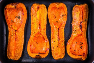 Kavrulmuş butternut kabak 