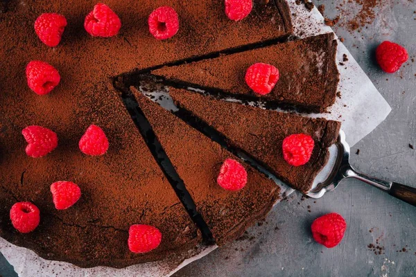 Čokoládový dortík s malinami — Stock fotografie