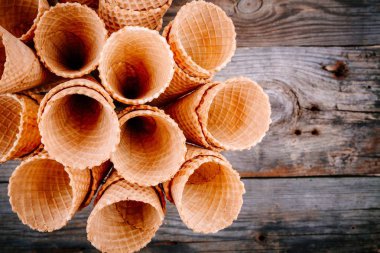 dondurma waffle koniler