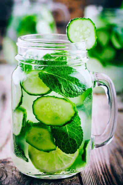 Detox water with cucumber, lime and mint