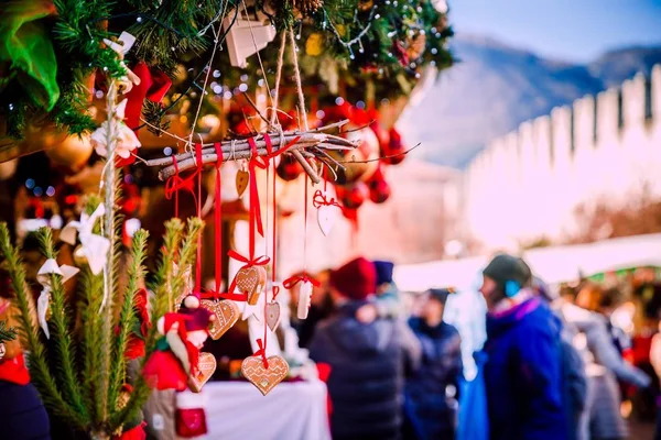 Noel süslemeleri Trentino Alto Adige, İtalya Noel pazarında — Stok fotoğraf