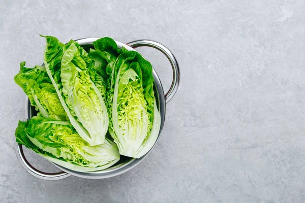 Frischer Grüner Romaine Salat Für Caesar Salat Auf Grauem Steingrund — Stockfoto