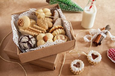 Çeşitli Noel kurabiyeleri