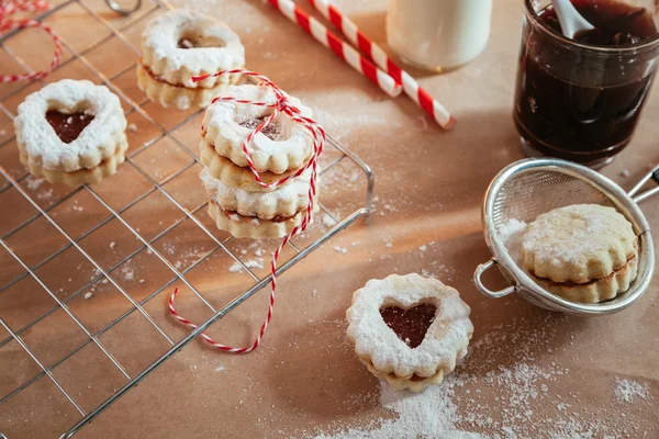 Jam fylla linzer cookies — Stockfoto