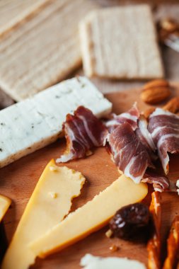 Peynir tabağı ile jambon