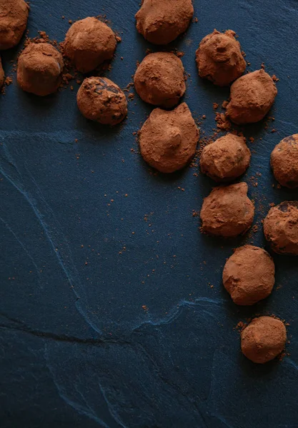 Deliciosas trufas de chocolate — Foto de Stock