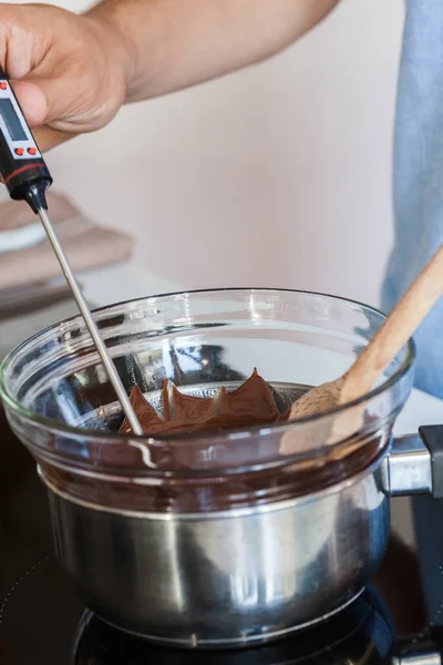 Tempering Delicious Chocolate — Stock Photo, Image