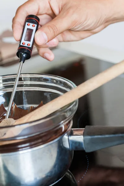 Tempering Delicious Chocolate — Stock Photo, Image