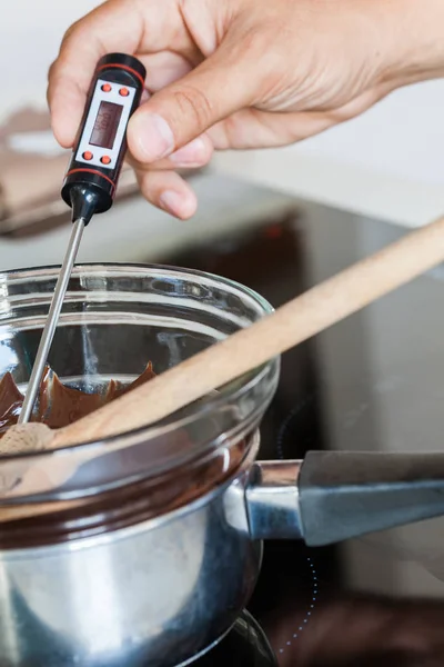 Tempering Delicious Chocolate — Stock Photo, Image