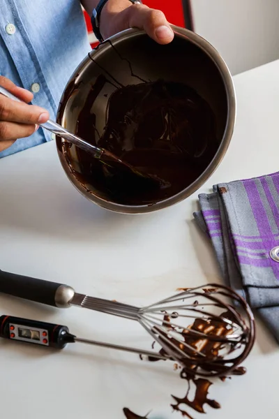 Tempering Delicious Chocolate — Stock Photo, Image