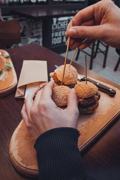 Pub Food hamburgery — Zdjęcie stockowe