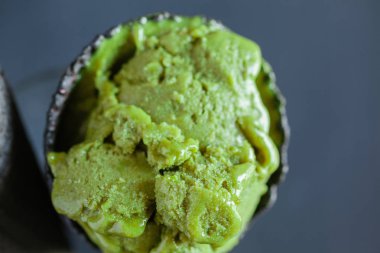 Matcha çay ve muzlu dondurma