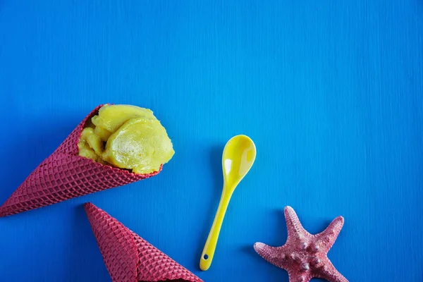 Red Ice Cream Cones — Stock Photo, Image